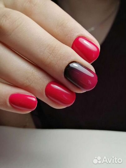 Маникюр и педикюр