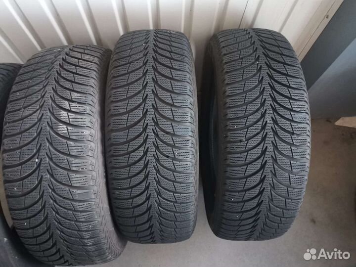 Goodyear UltraGrip Ice 205/60 R16 92T