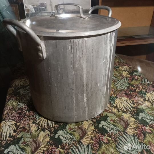 Кастрюля алюминиевая