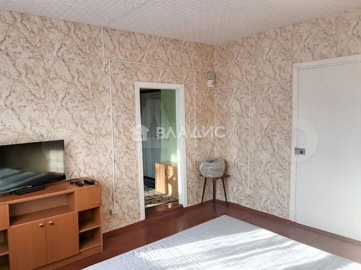 Комната 27,3 м² в > 9-к., 4/4 эт.