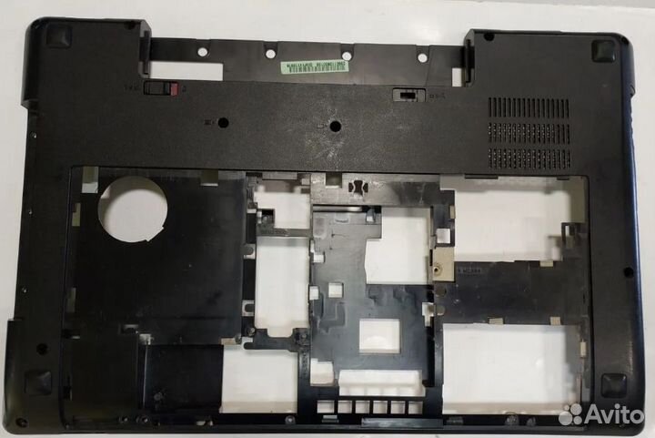 Нижняя часть корпуса Lenovo Y580. Отп. в регионы