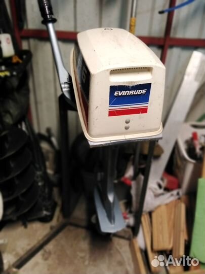 Продаётся лодочный мотор