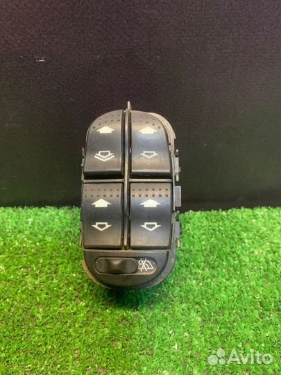 Блок управления стеклоподъемниками Ford Focus 1