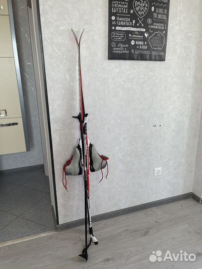 Беговые лыжи на 160 с ботинками (размер 34)