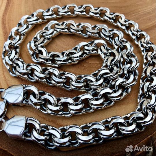 Серебряная цепь с крестом (Бисмарк)