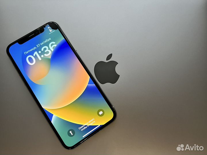 iPhone X, 64 ГБ