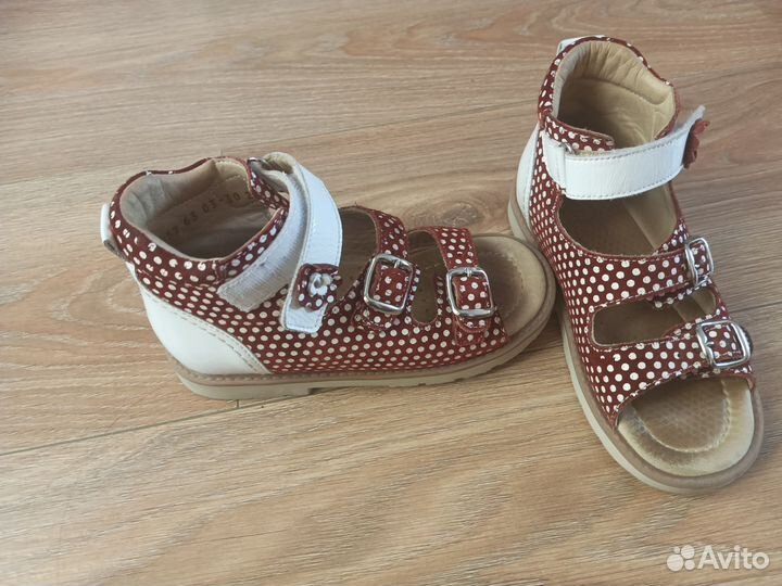 Сандалии для девочки