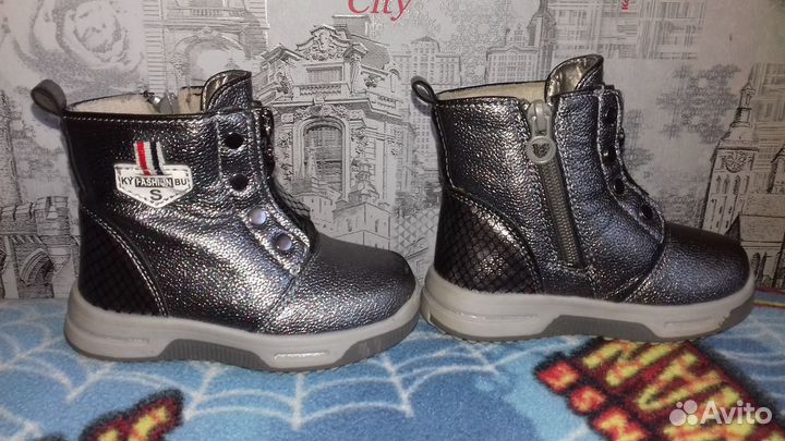 Ботинки детские для девочки 25,22р-р