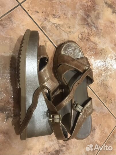 Босоножки натуральная кожа