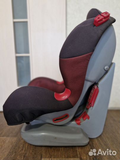 Детское автокресло babycare