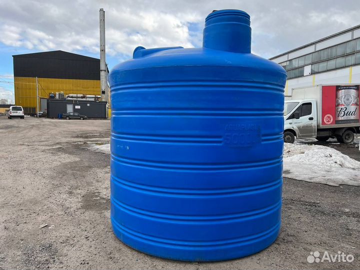 Бочка пластиковая 5000 л для жидкостей (вертикальн