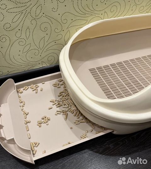 Большой лоток(и два лотка поменьше в подарок)