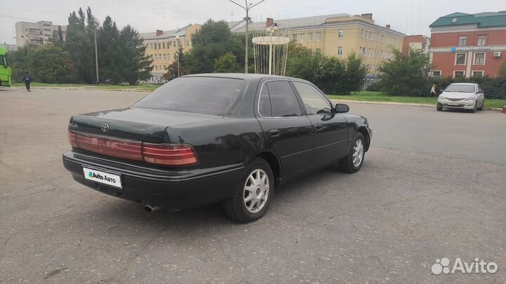 Toyota Camry 2.0 AT, 1993, 200 000 км