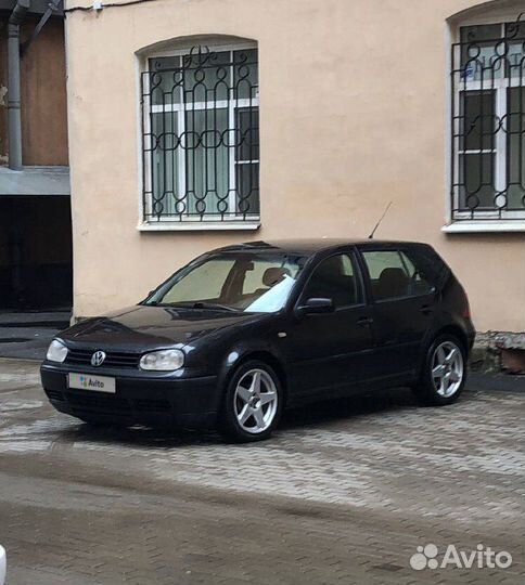 Volkswagen Golf 1.6 МТ, 1999, 350 000 км