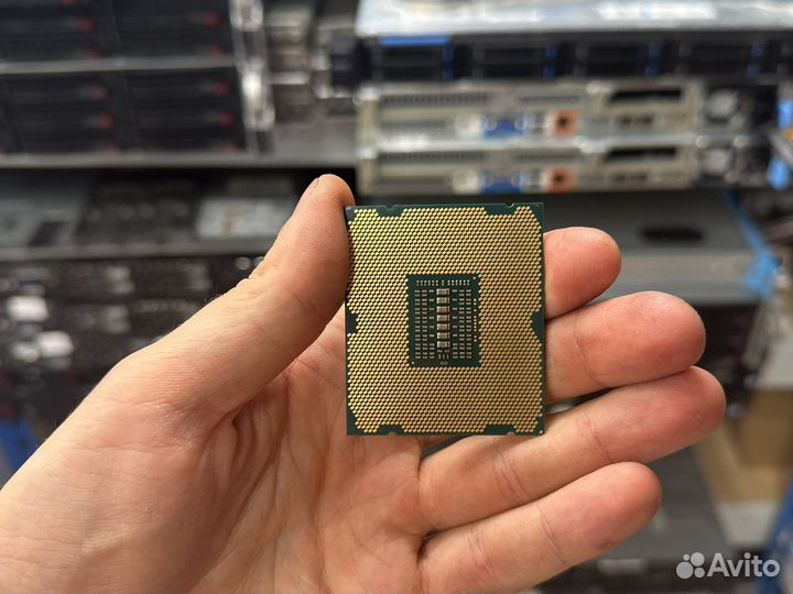 Процессор Intel Xeon E5-2690v2