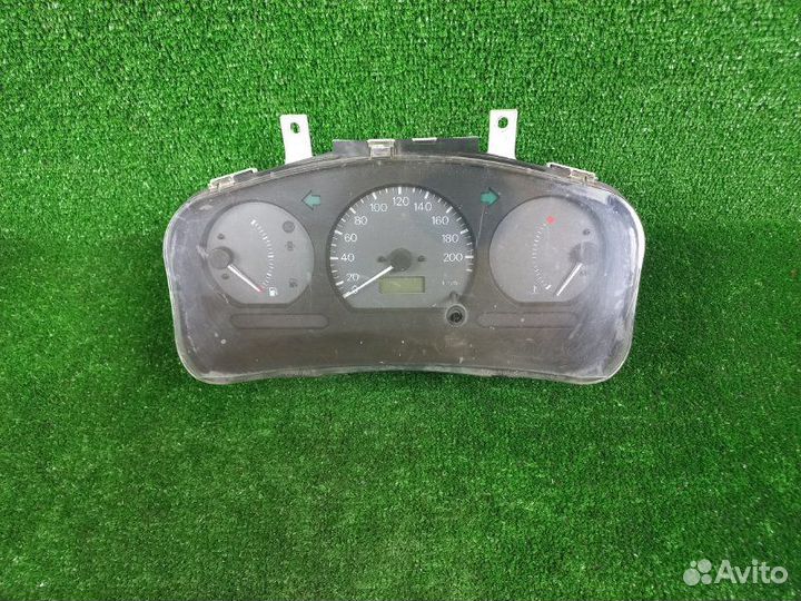 Панель приборов(Щиток) Mitsubishi Lancer CK1A 4G13