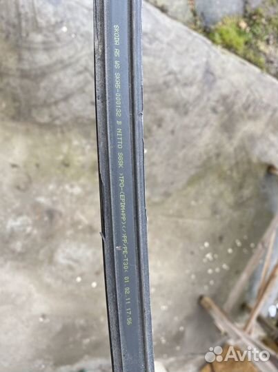 Планка под лобовое стекло Октавиа А5