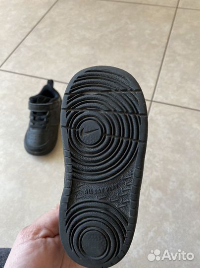 Кроссовки детские nike