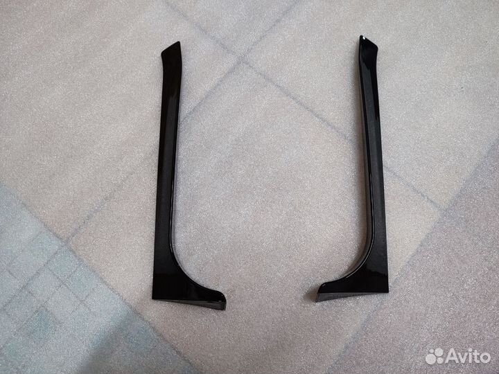 Боковые крылья заднего стекла Volkswagen Golf 6