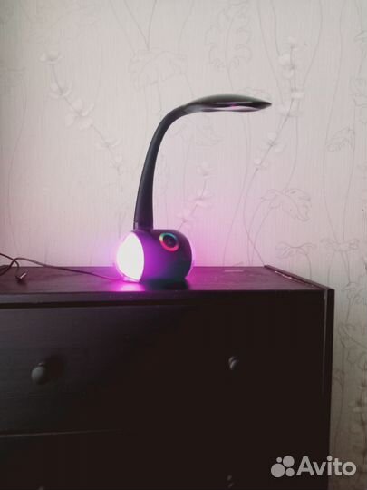 Лампа настольная
