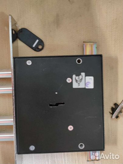 Замок врезной сувальдный Меттэм зв8 141.1.0