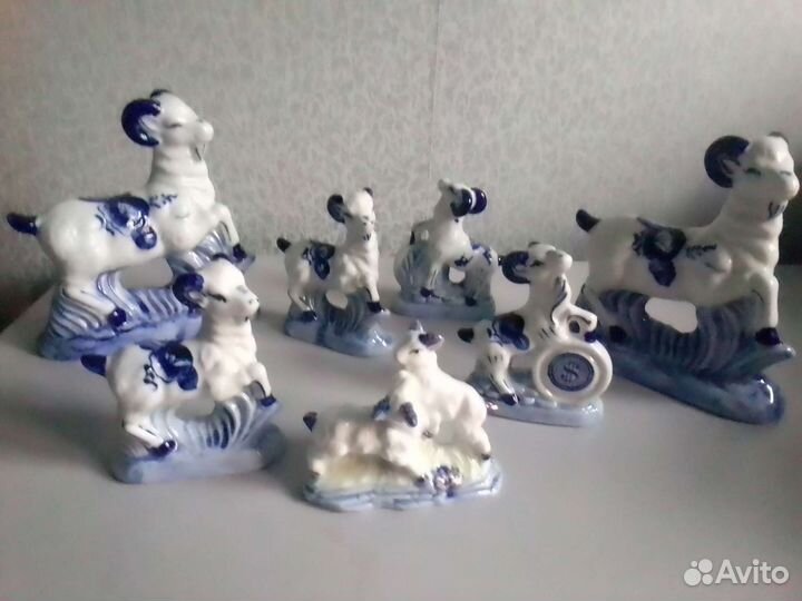 Коллекция фарфоровых фигурок :бараны и барашки