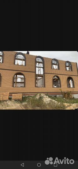 Бригада строителей