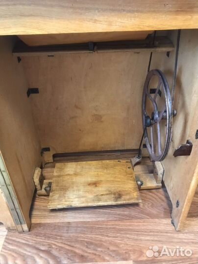 Швейная машинка ножная подольск