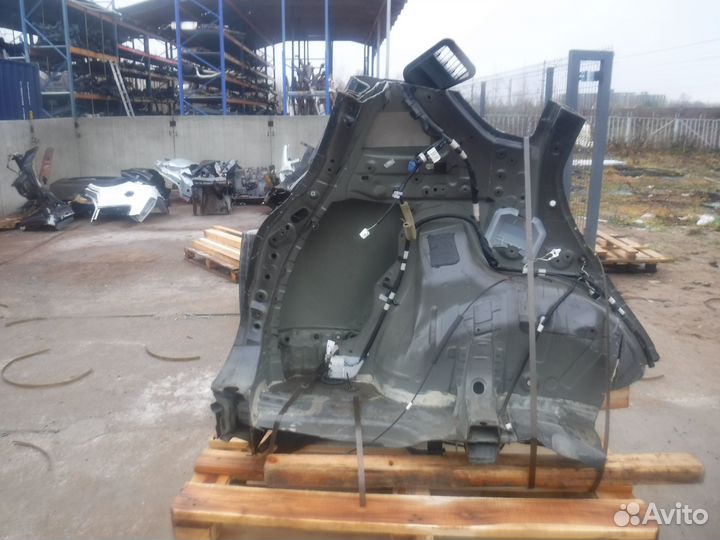 Крыло заднее левое Toyota RAV4