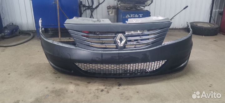 Передний и задний бампер на Рено Логан