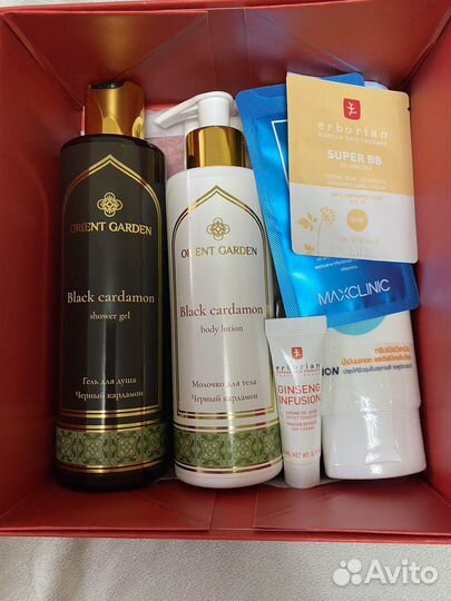 Набор уходовой косметики - полноразмеры и пробники