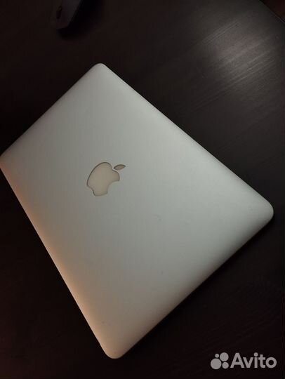 Apple macbook Air 11