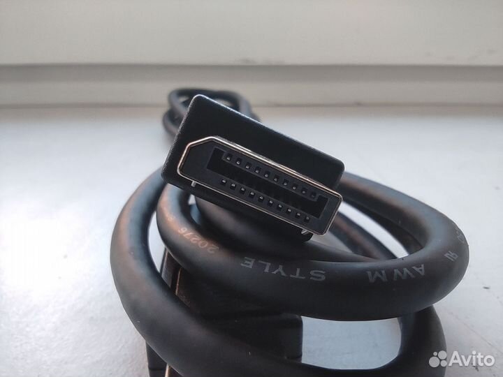 Кабель DisplayPort 1.4