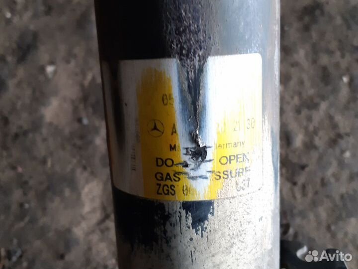 Стойка амортизатора Mercedes Sprinter