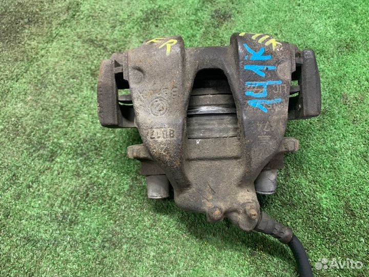 Суппорт тормозной передний правый Fiat Bravo 182