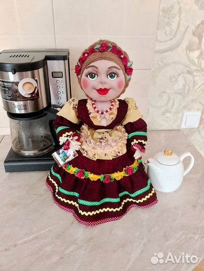 Кукла грелка на чайник
