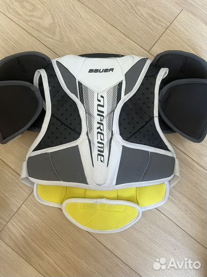 Нагрудник хоккейный