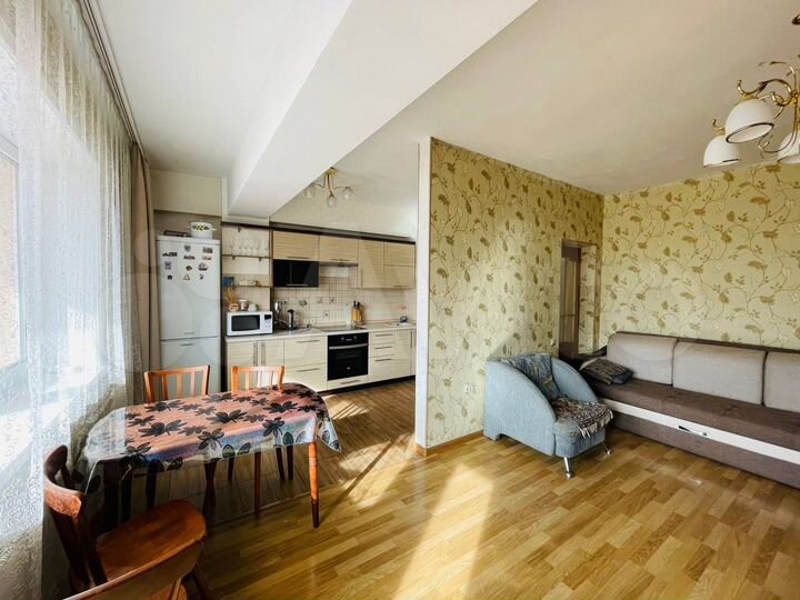 2-к. квартира, 76,5 м², 5/9 эт.