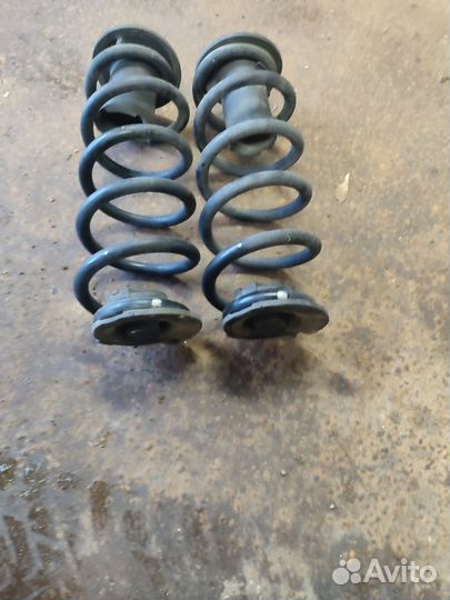 Пружины задние Honda Stepwgn