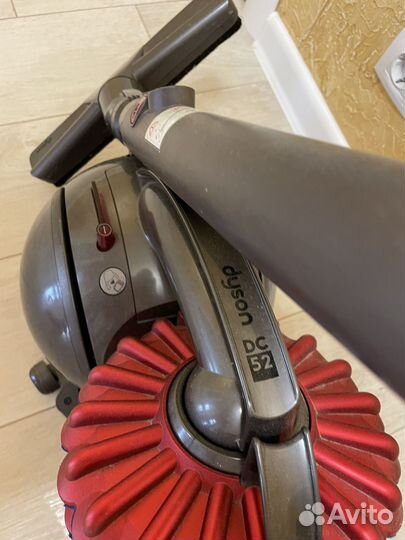 Пылесос Dyson dс52