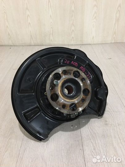 Кулак задний левый Mercedes Benz E350 W211