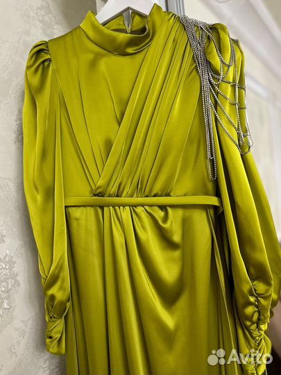 Нарядное платье