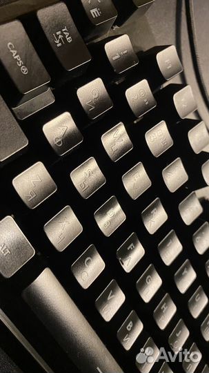 Игровая клавиатура logitech