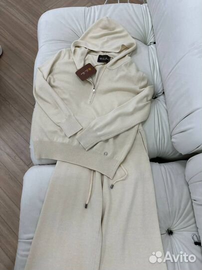 Кашемировый костюм Loro Piana S.M.L