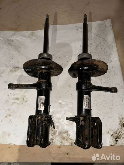 Передние амортизаторы LADA Kalina 2013