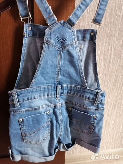 Джинсовый комбинезон