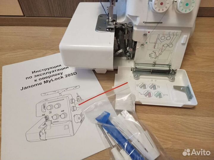 Швейная машина Janome