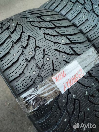 Nokian Tyres Hakkapeliitta 9 SUV 295/40 R21 111T