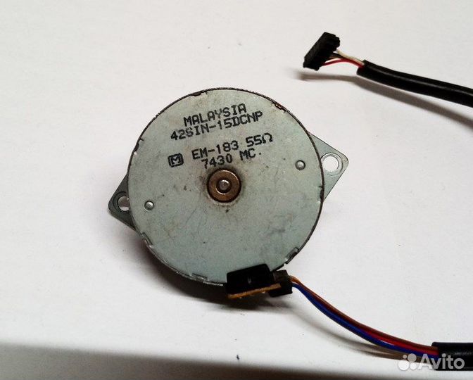 Двигатель шаговый EM-183 42SIN-15dcnp
