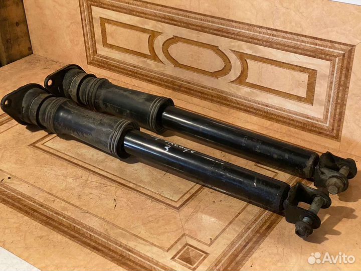 Задние амортизаторы Kia Sportage 3